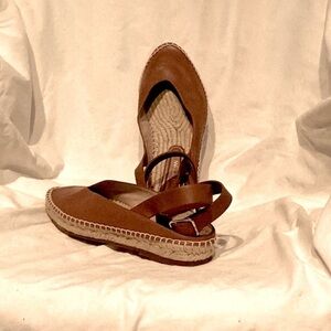 Stuart Weitzman Toga Espadrilles Brown Leather
